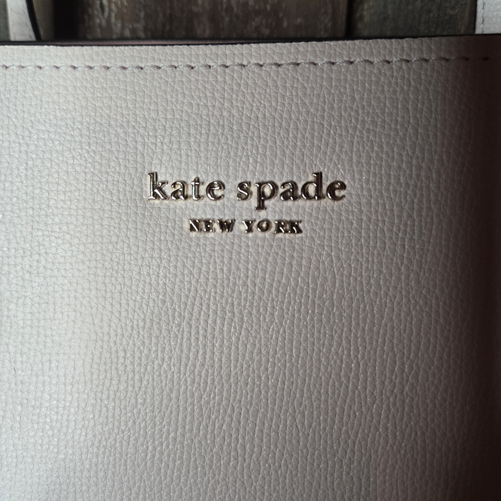 Kate Spade White Tote Bag - Picture 3 of 6